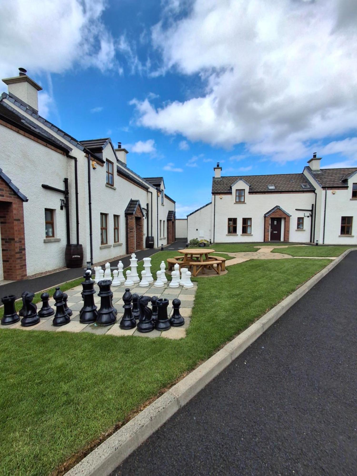Ulster Cottages Bushmills Exterior foto